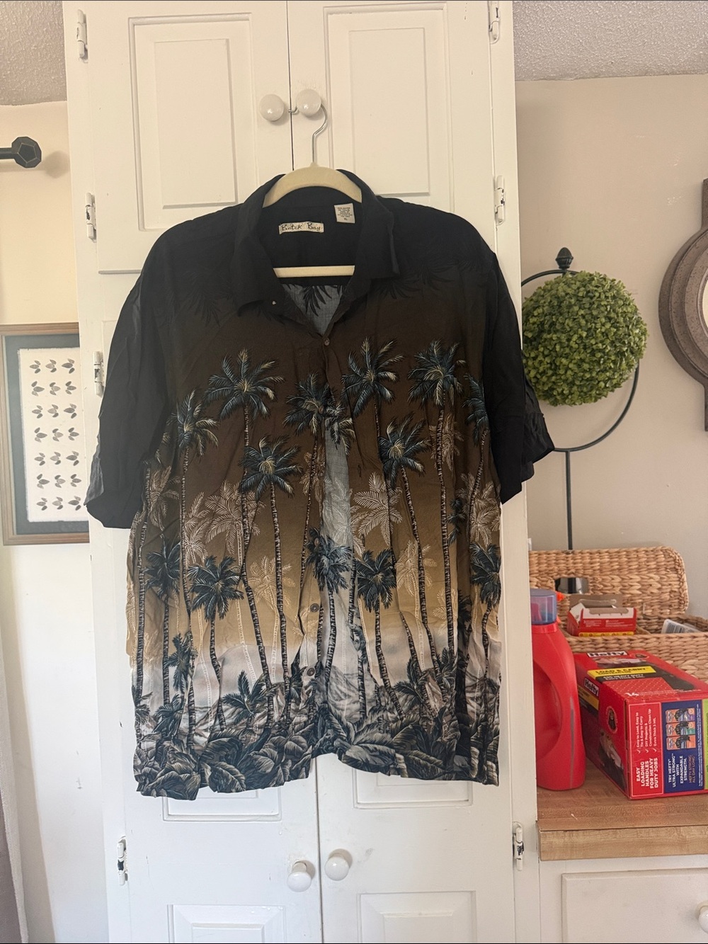 Men's Short-Sleeve Palm-Print Button-Down Shirt - Black & Brown